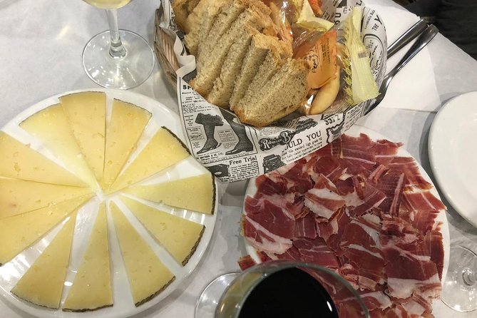 Malaga Food Tour: Tapas, Drinks and Delights with a Local - The final stop ends with a Malaga sweet