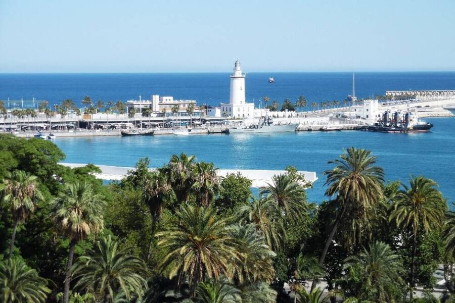 Malaga: Guided E-Bike Tour - Guides who make the difference