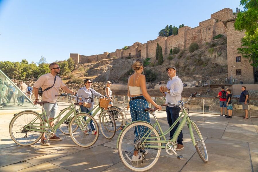 Málaga: Highlights, Hidden Gems and Coast Vintage Bike Tour - Five useful things to know before you ride
