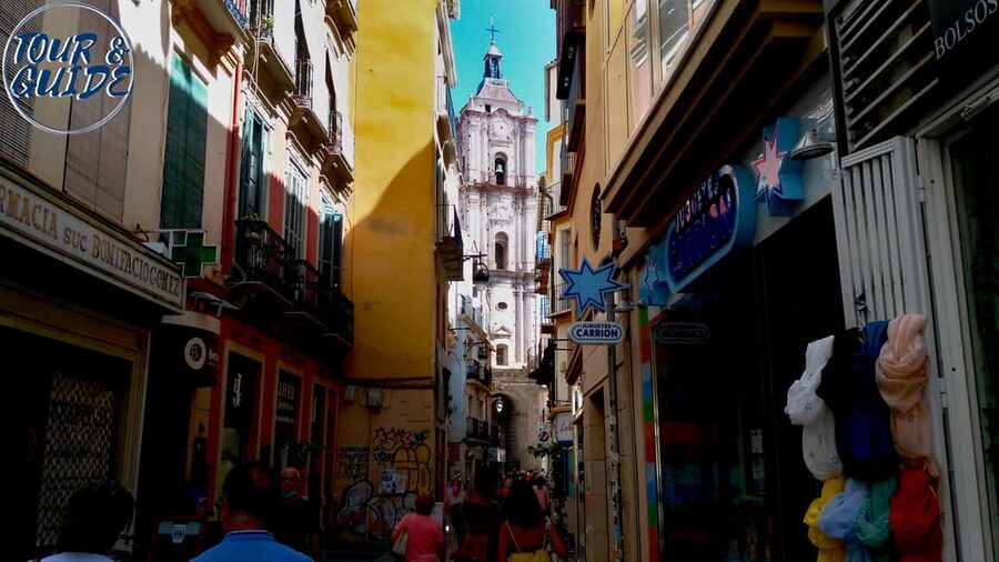 Málaga: Historic Center Tour with Local Guide - Constitution Square and the feel of the old center