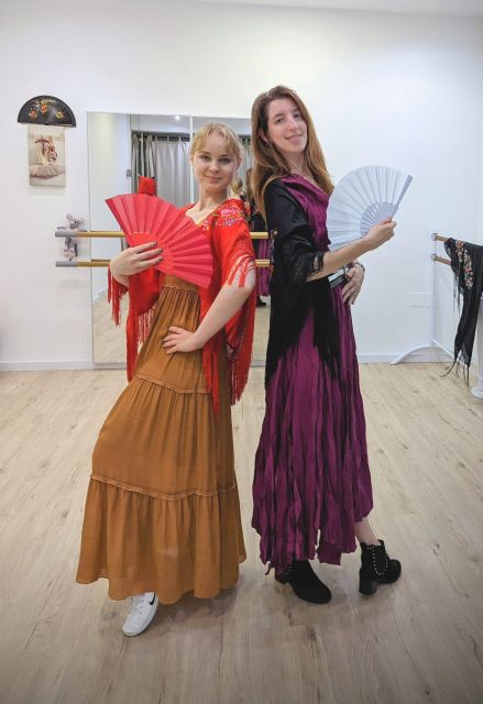 Málaga: Learn to dance flamenco rumba in 45 minutes - Key points to know before booking