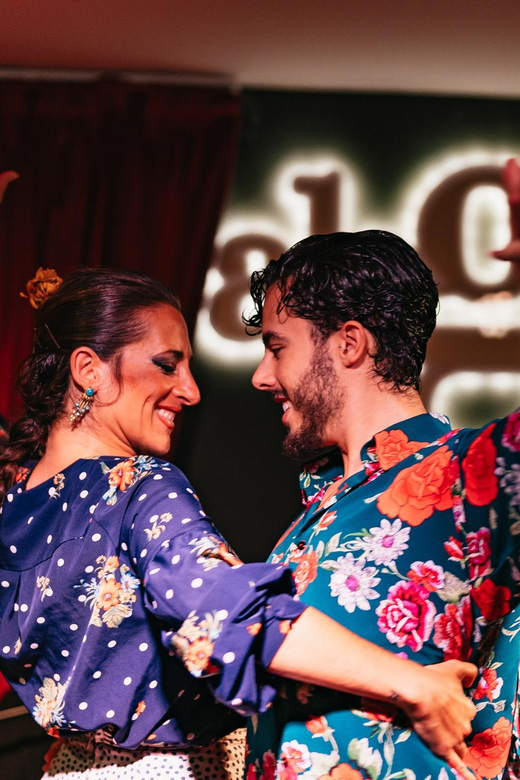 Málaga: Live Flamenco Show at Flamenco Alegría - What the $30 ticket really buys you
