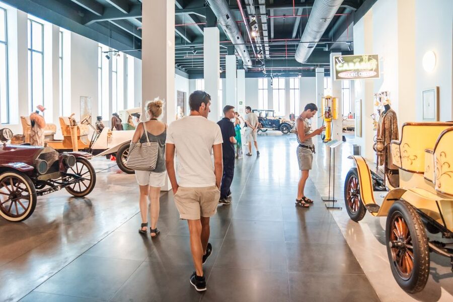 Málaga: Museo del Automóvil y la Moda Ticket - The early cars and the changing idea of travel