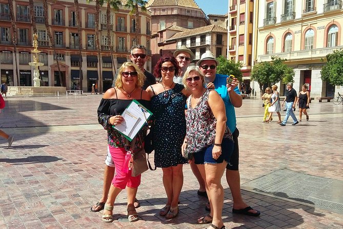 Málaga: Private Sightseeing Treasure Hunt - How the private treasure hunt works