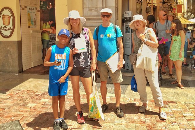 Málaga: Private Sightseeing Treasure Hunt - Atarazanas Market brings Málaga to life