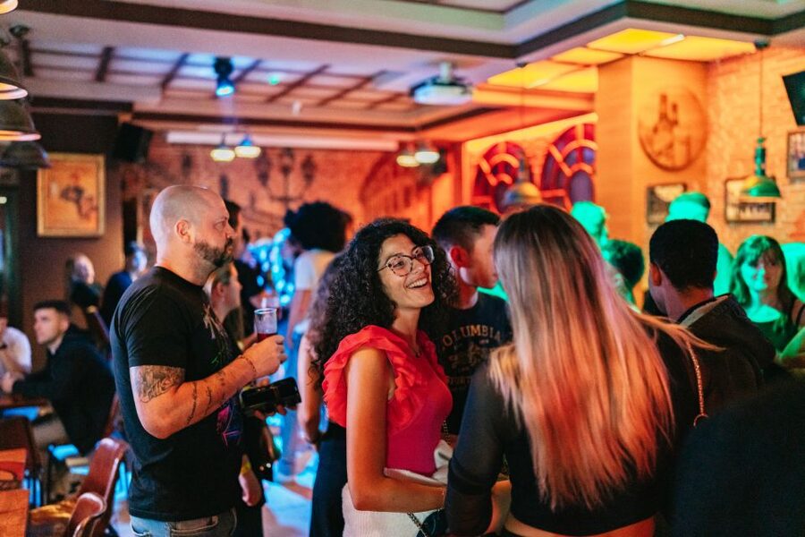 Malaga: Pubs and Clubs Crawl - How the guides shape the night
