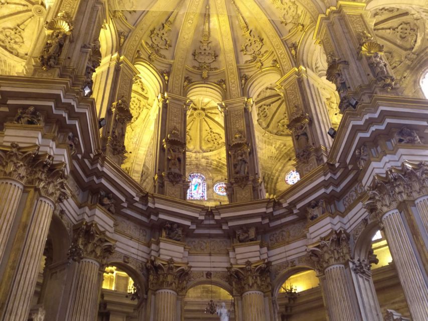 Malaga: Skip-the-Line Malaga Cathedral Tickets with Tour - Walking straight inside with skip-the-line tickets