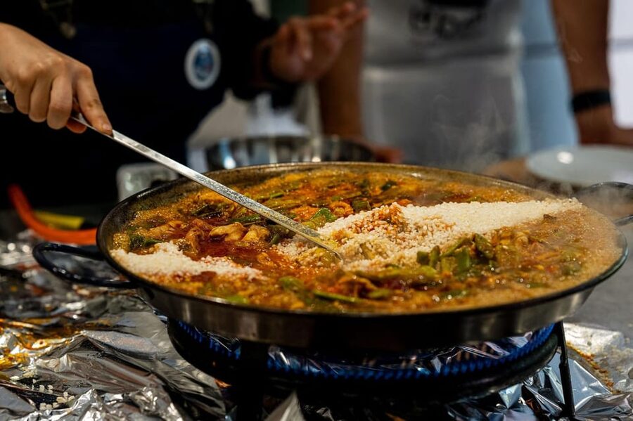 Málaga: Spanish Cooking Workshop with Paella and Sangria - How Comfortable Is the Three-Hour Format?