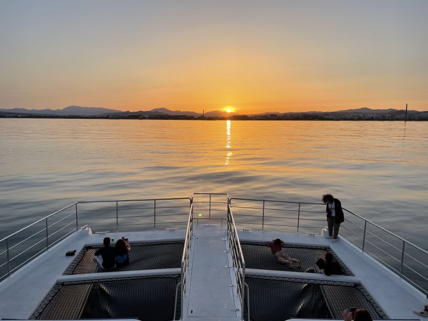 Málaga: Sunset Catamaran Trip - Key points to know before you book