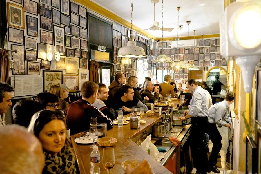 Malaga: Tapas Crawl - Final 45-minute stop: finish with the broadest sample