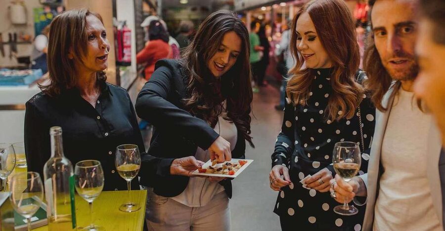 Malaga: Tapas Crawl - Who should book the Malaga tapas crawl?