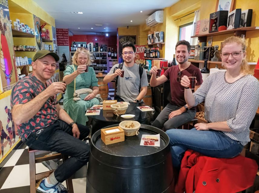Malaga: Tapas Tasting Tour - Four Old Town stops and seven chances to taste