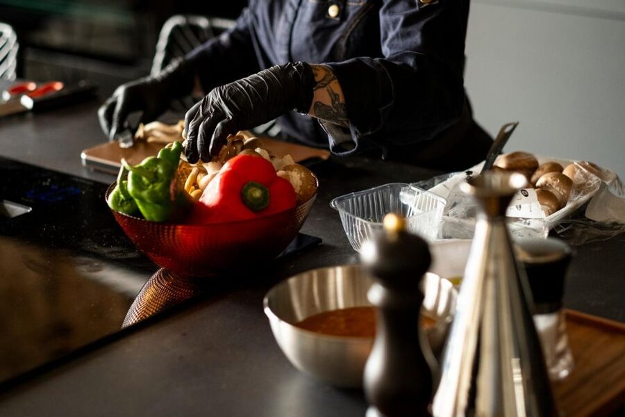 Malaga: The Ultimate Tapas Workshop with Market Visit - Dietary needs and who should skip it