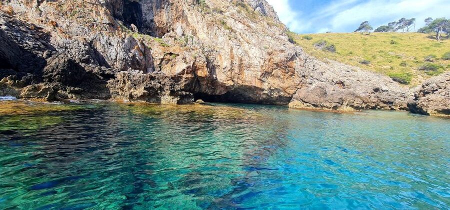 Mallorca Alcudia: Jack Sparrow Cave Jet Ski Tour - Is this suitable for first-time jet ski riders?