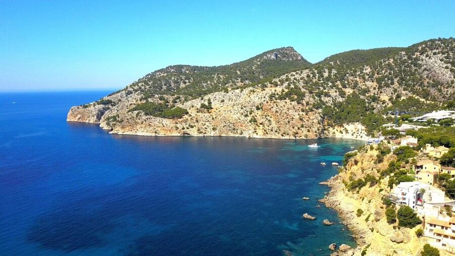 Mallorca: Catamaran Coastal Cruise with Lunch - Setting out from Santa Ponsa