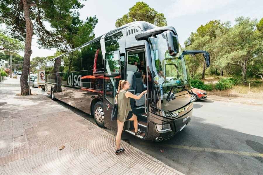 Mallorca: Caves of Drach Day Trip & Optional Caves of Hams - The Majorica pearl stop