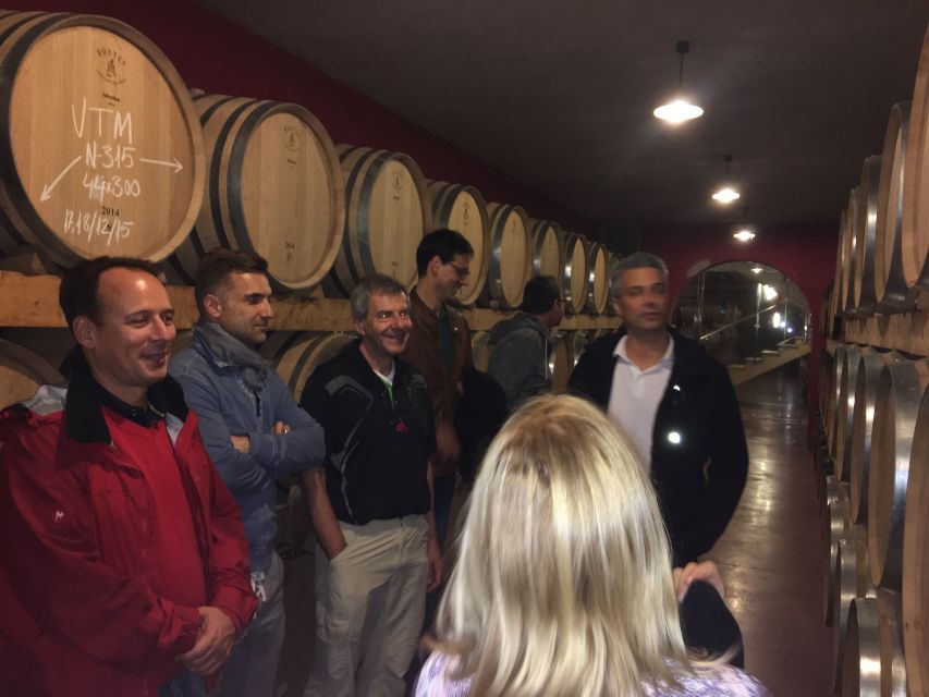 Mallorca: Full-Day Winery Small Group Tour - What the small group changes