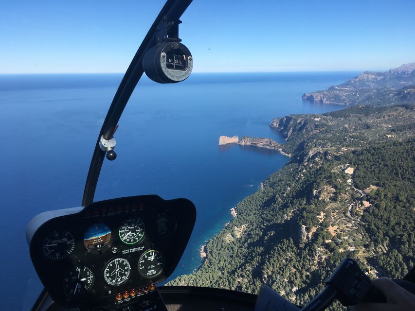 Mallorca: Scenic Helicopter Tour Experience - Palma, the cathedral, and the port from above