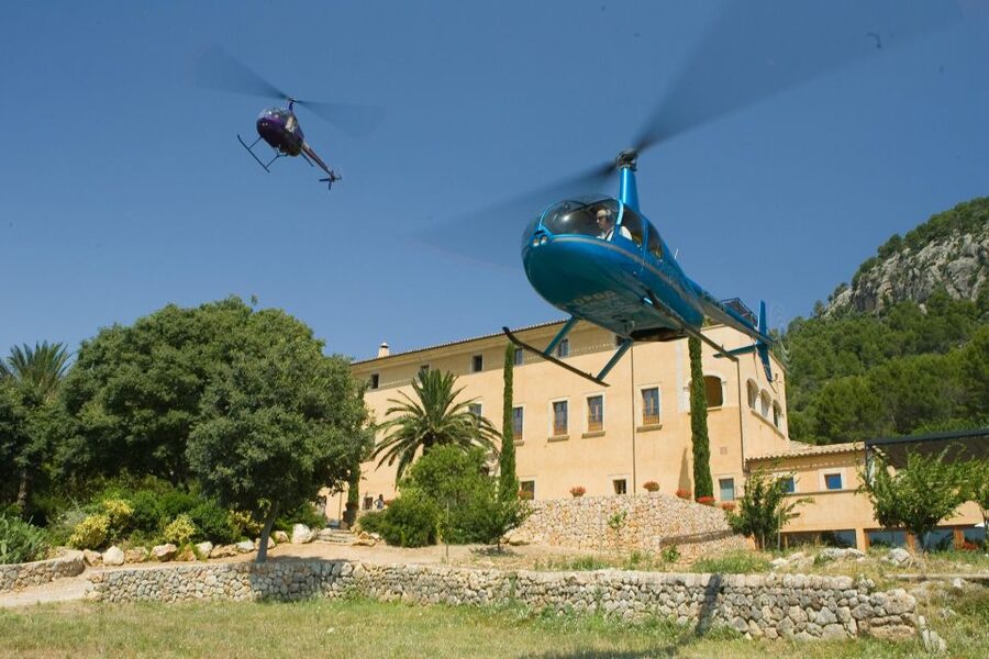 Mallorca: Scenic Helicopter Tour Experience - Meeting at Son Bonet