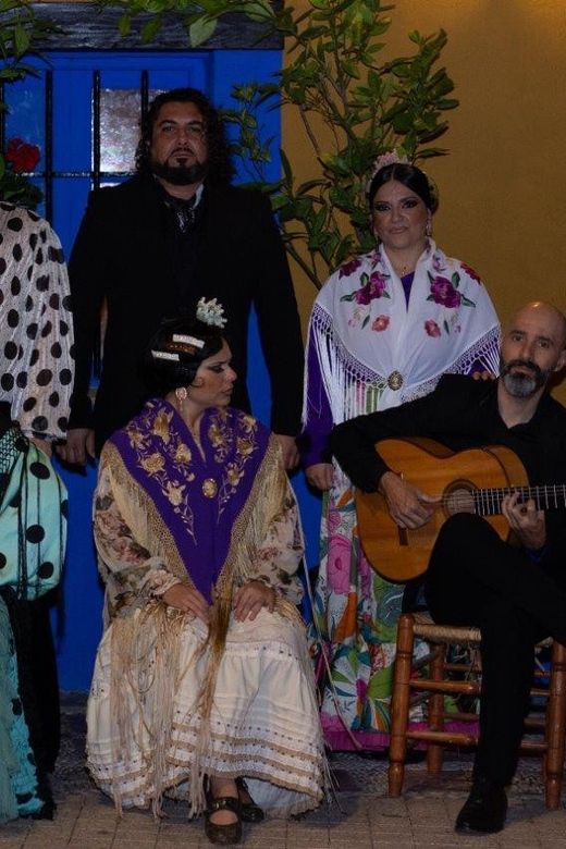 Marbella: Flamenco Show with a Drink - The included drink sets the tone