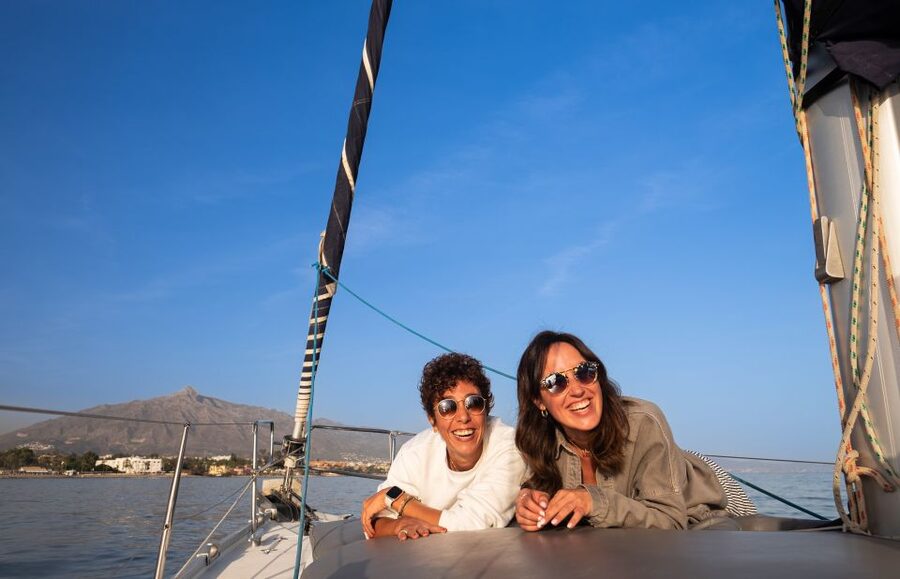 Marbella: Sailing & Dolphin Watching with Snacks and Drinks - Who Will Enjoy This Most