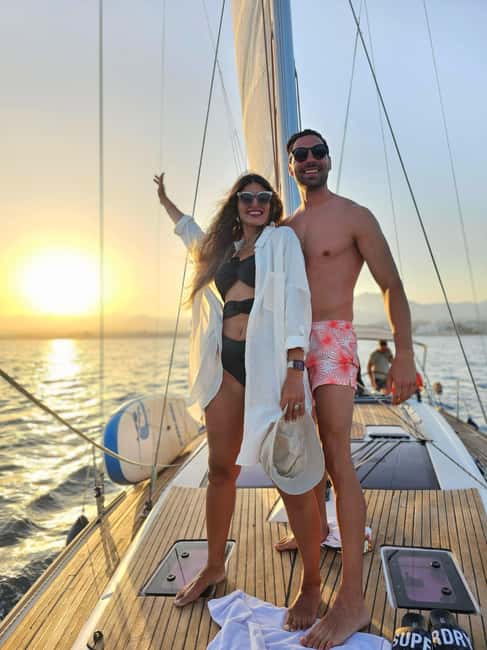 Marbella: Sunset Sailing Trip with Drinks and Snacks - The sunset view from sea level