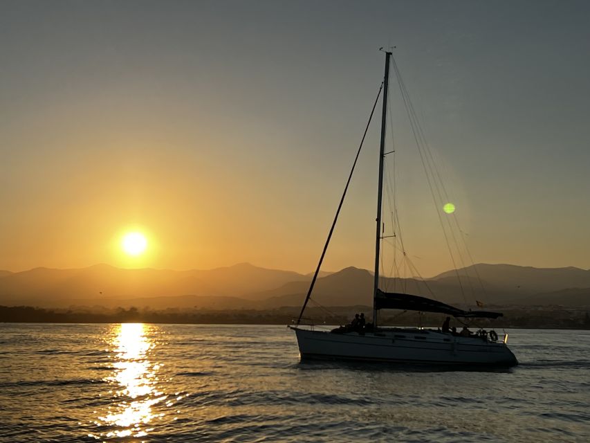 Marbella: Sunset Sailing Trip with Drinks and Snacks - Private romance or shared evening?