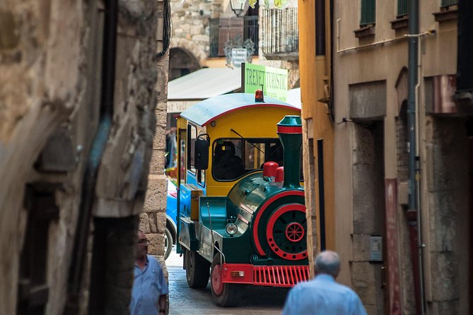 Medieval Three Villages Small Group Day Trip from Barcelona - Key points at a glance