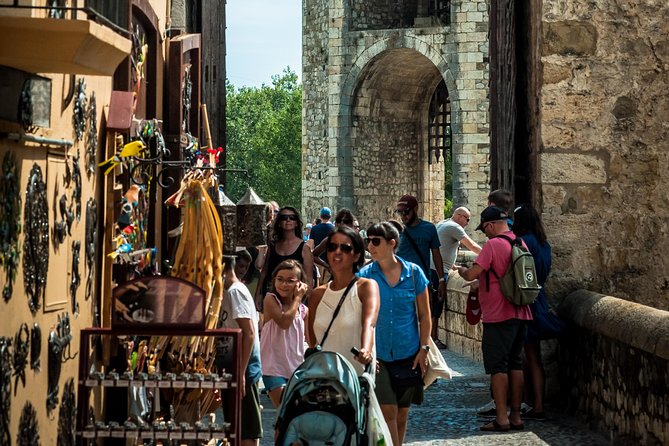 Medieval Three Villages Small Group Day Trip from Barcelona - Castellfollit de la Roca: a dramatic village seen in passing