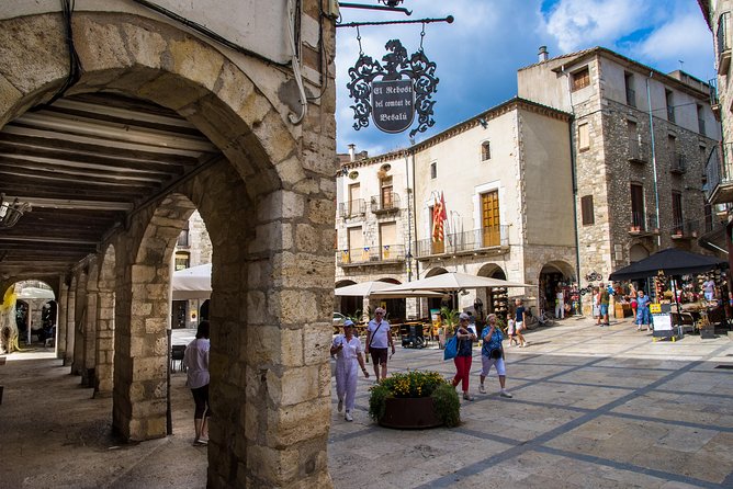 Medieval Three Villages Small Group Day Trip from Barcelona - The ride home through Catalonia’s wooded hills