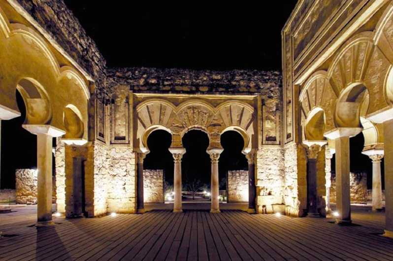 Medina Azahara Guided Tour at Night - Arriving at the archaeological site