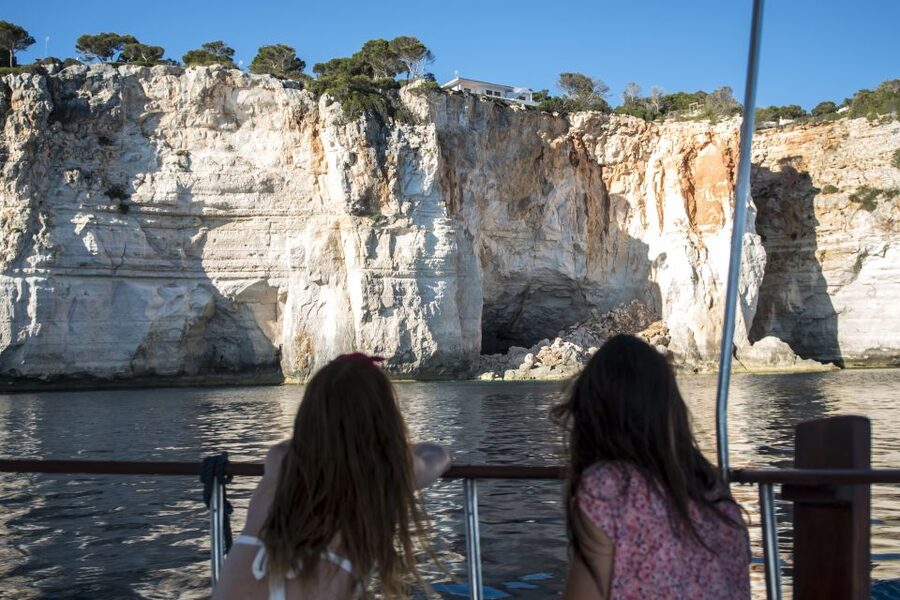 Menorca: 3.5 Hour South Coast Boat Excursion - Two swimming stops with easy water access