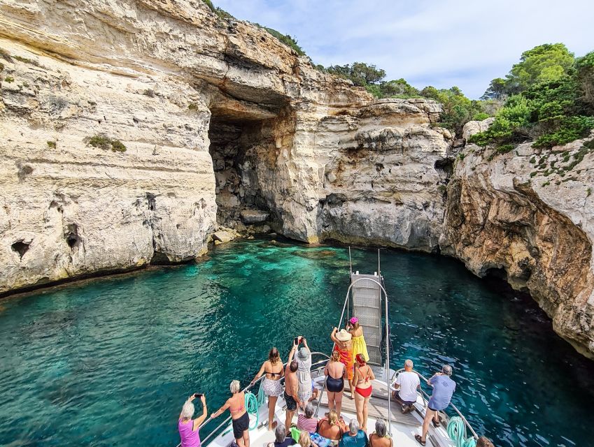 Menorca: Full-Day Boat Tour with Paella Lunch - Who should book this cruise?