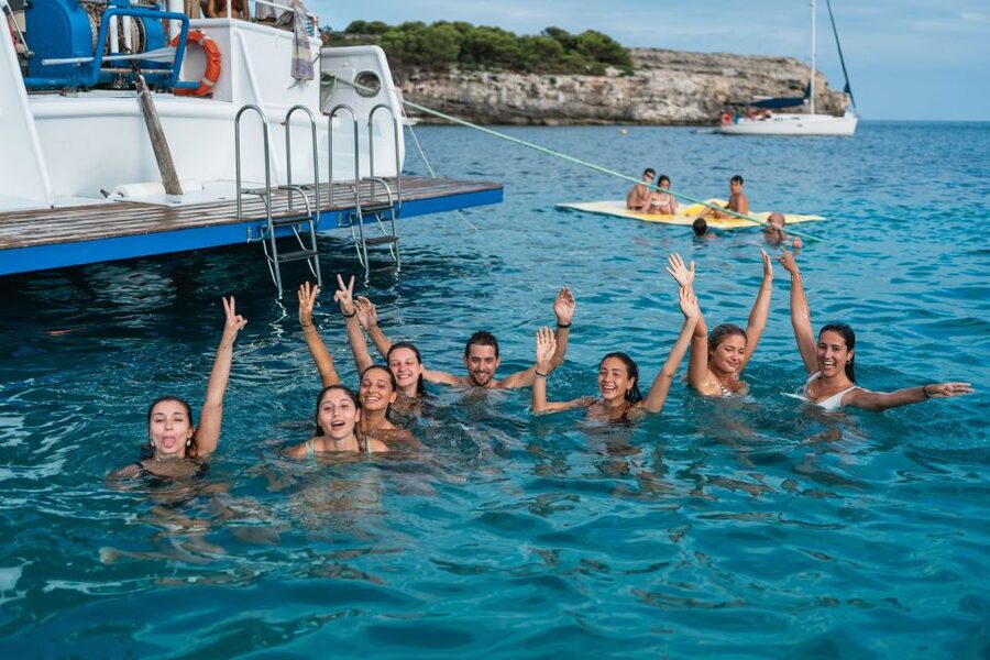 Menorca: Half Day Beach Exploration Boat Trip - The return route and possible cave visit