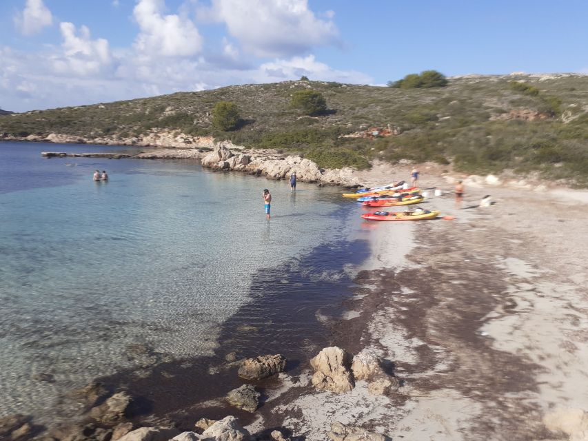 Menorca: Half-Day Kayak Excursion in Fornells - A small beach stop and time to slow down