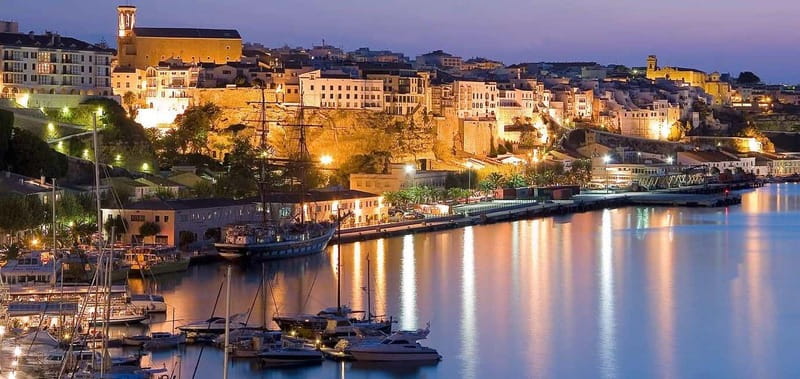 Menorca: Mahon Guided Walking Tour with History & Tastings - Santa Maria and the city’s civic center