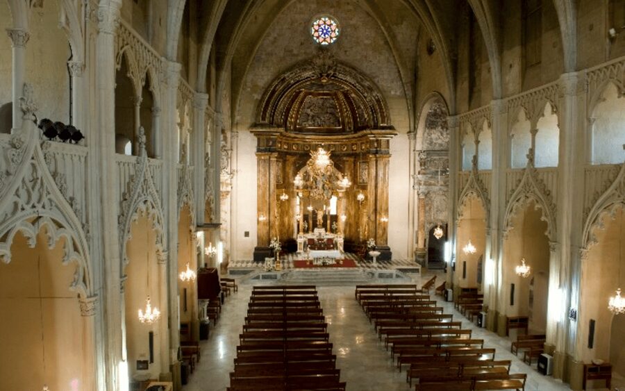 Menorca: Mahon Guided Walking Tour with History & Tastings - Walking the Port of Mahon