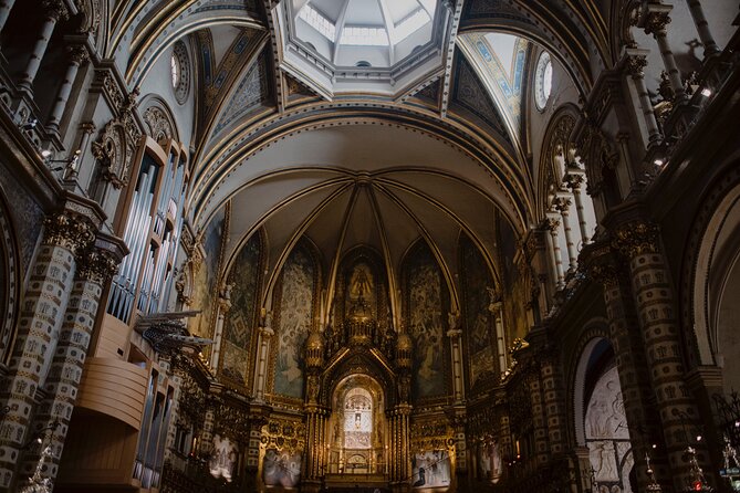 Montserrat Monastery Half Day Experience from Barcelona - Two hours to choose your own Montserrat