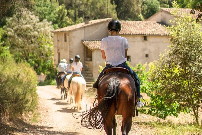 Montserrat Monastery & Horse Riding Experience from Barcelona - Using the 90 minutes of free time
