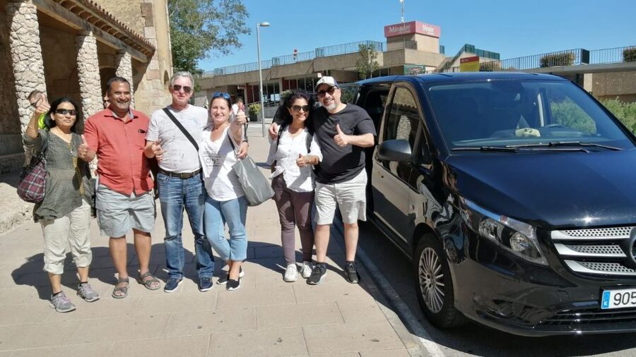 Montserrat: Morning or Afternoon Half-Day Trip with Pickup - The essential points at a glance