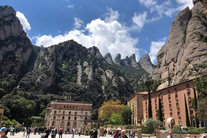 Montserrat Private Tour from Barcelona with Pick-up - The cable car choice at nearly 4,000 feet