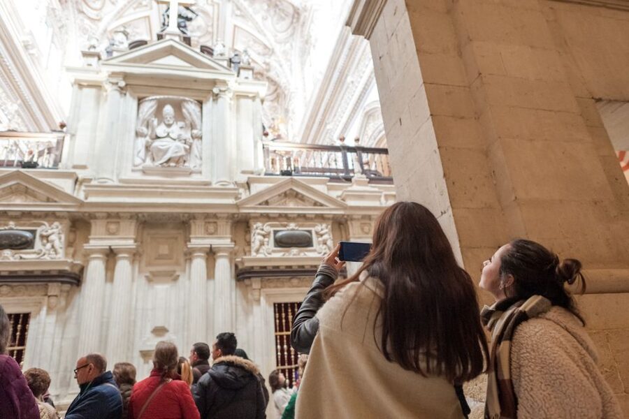 Mosque-Cathedral of Córdoba Guided Tour with Tickets - Why the Mosque-Cathedral deserves a guided visit