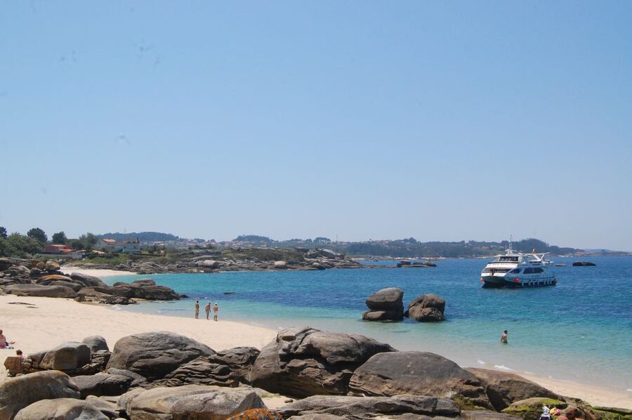 O Grove: Ría de Arousa Catamaran Tour with Seafood Lunch - Setting Out From O Grove’s Maritime Station