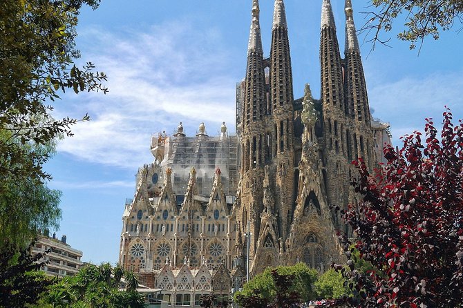 One-way Private Transfer From/To Barcelona Airport - What this Barcelona airport transfer actually provides