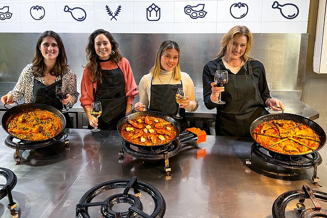 Paella Cooking Class, Wine Tasting & Central Market in Valencia - Five things to know before you book
