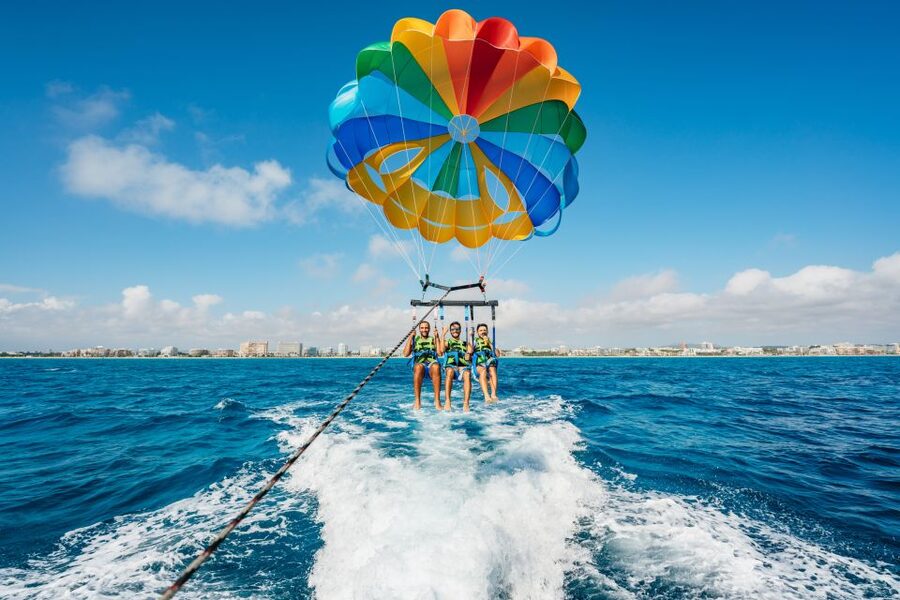 Palma Bay: Parasailing Experience - Wind, delays, and the safety trade-off