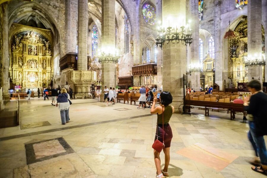 Palma: Cathedral of Mallorca Skip-the-Line Entry Ticket - Gaudí, Barceló, and the Cathedral’s Newer Chapters