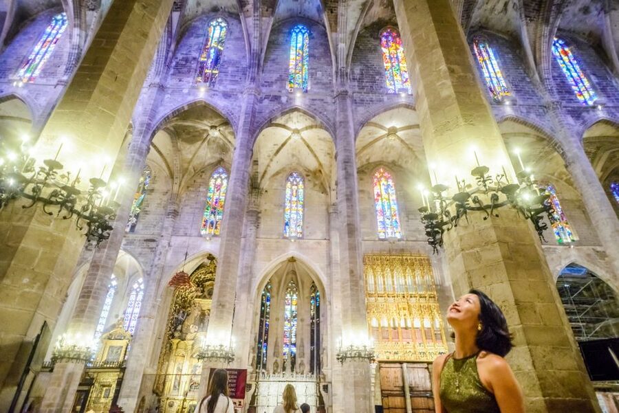 Palma: Cathedral of Mallorca Skip-the-Line Entry Ticket - Timing, Crowds, and Heat