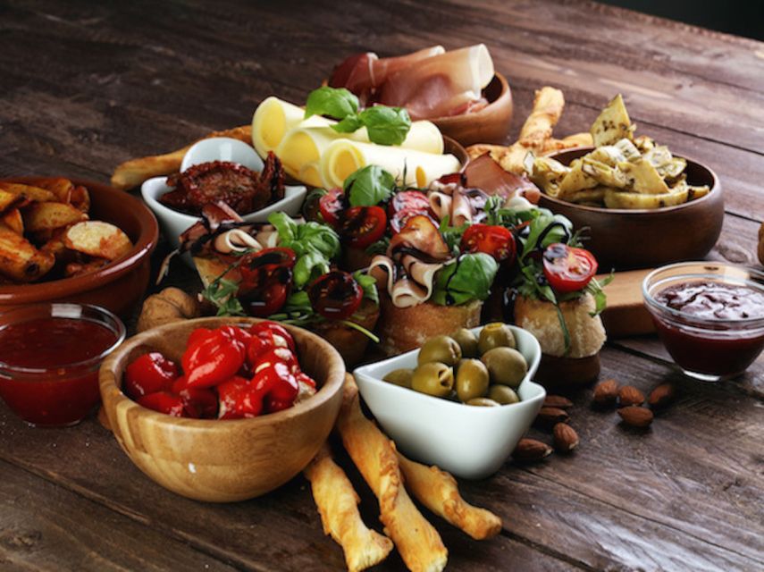 Palma: Culinary Tapas Tour of the Old Town - Starting at Palma Cathedral