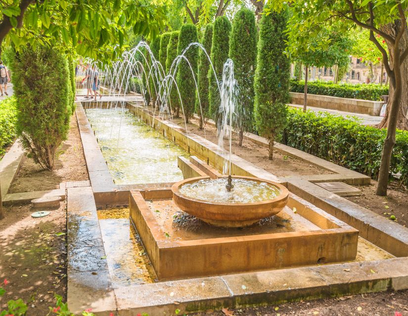 Palma de Mallorca: City Walking Tour with The Cathedral - Practical booking advice for a smoother visit